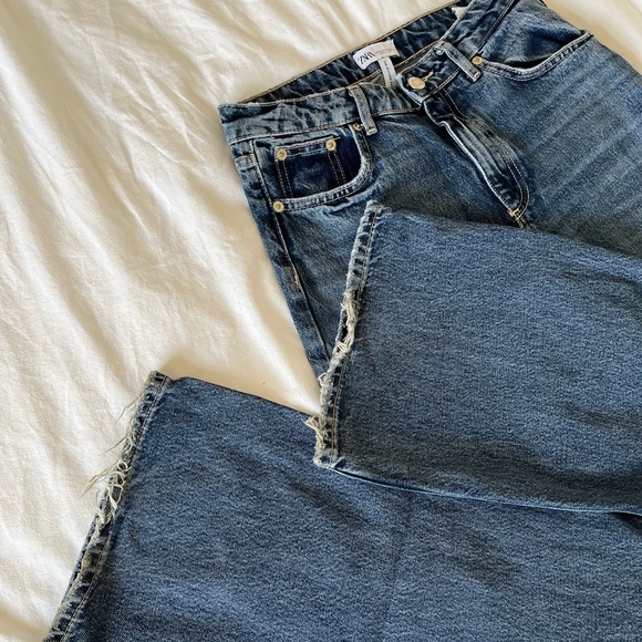 Zara Boogie Low Rise Loose Jeans - Picture 4 of 7